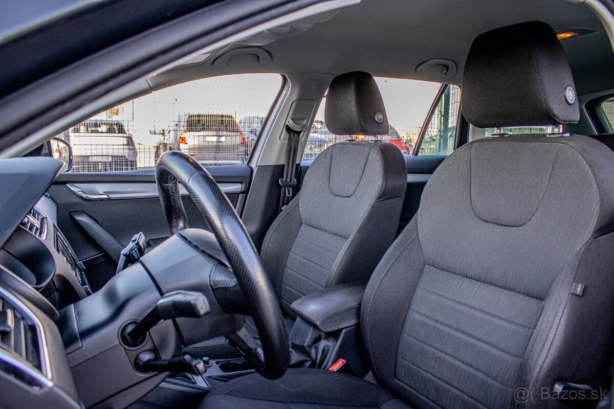 Škoda Octavia Combi 2.0 TDI Style 110kW M6 6/2016 - 9