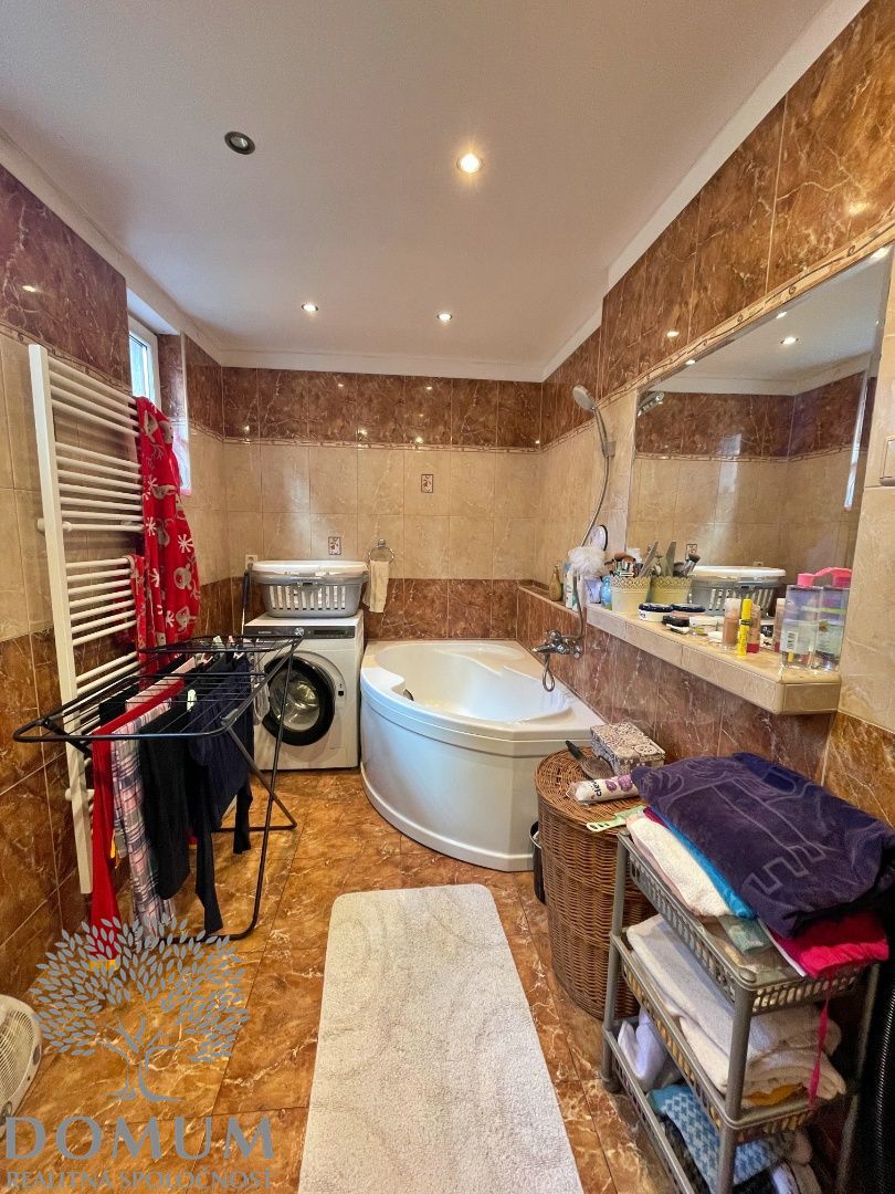 Priestranný 6i dvojgeneračný RD v Trenčíne – Istebník - 9