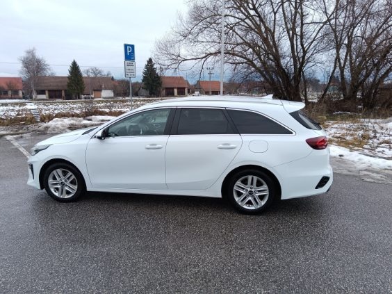 Predám Kia Ceed Kombi 2021 - 9