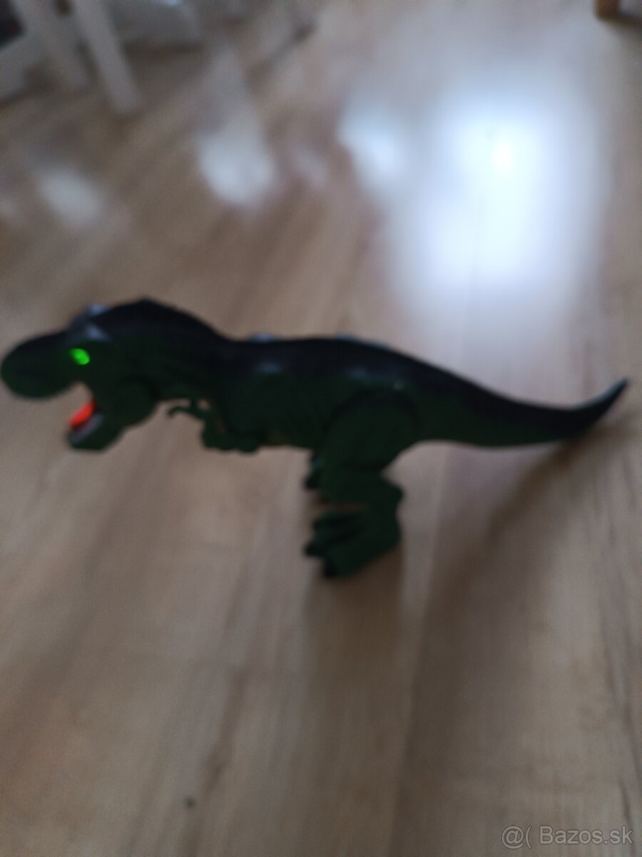 Interaktívny dinosaurus - 9