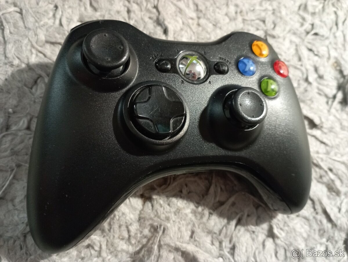 XBOX 360 E 500GB HDD - 9