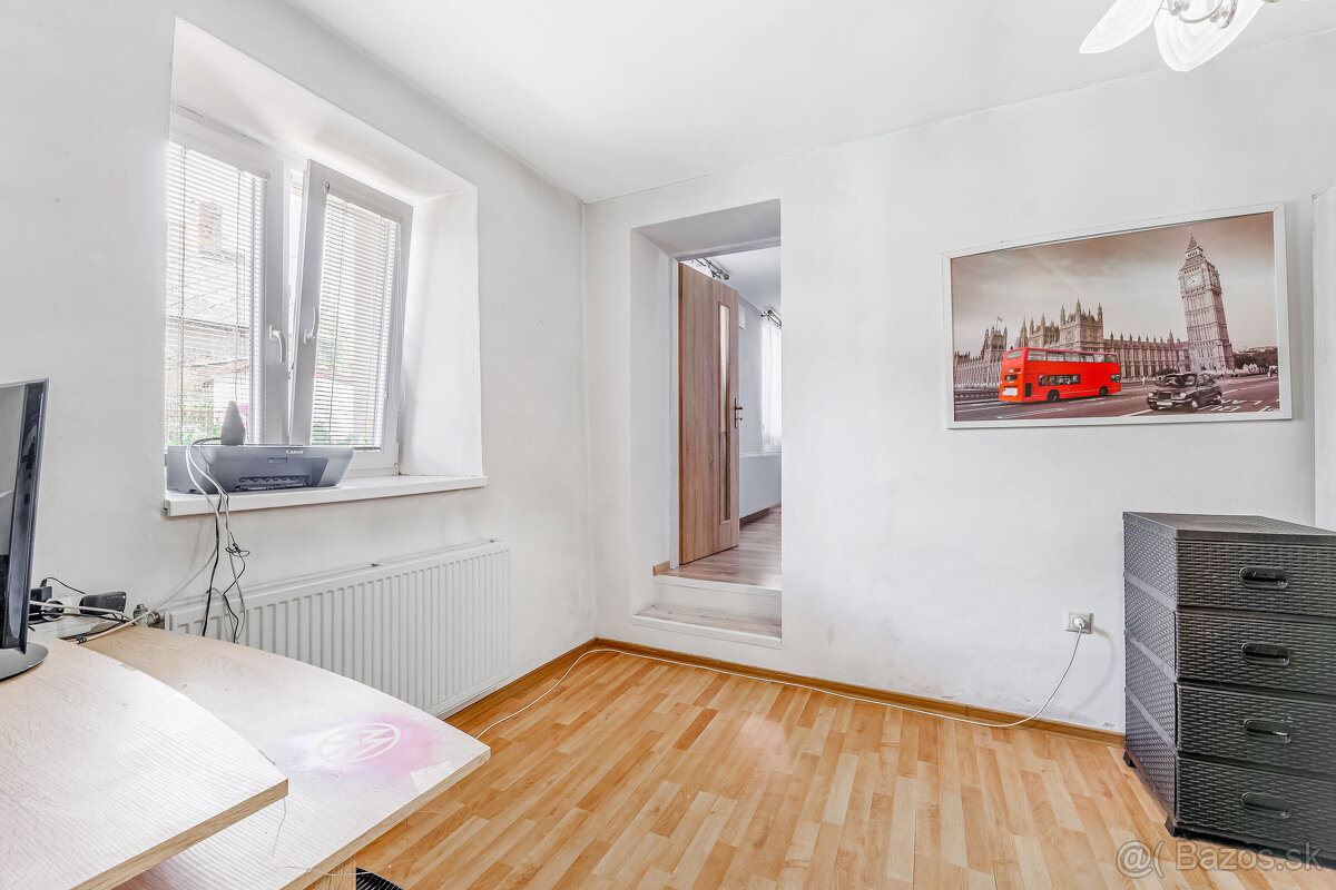 Na predaj útulný kamenný dom s garážou a záhradou |Turňa n/B - 9