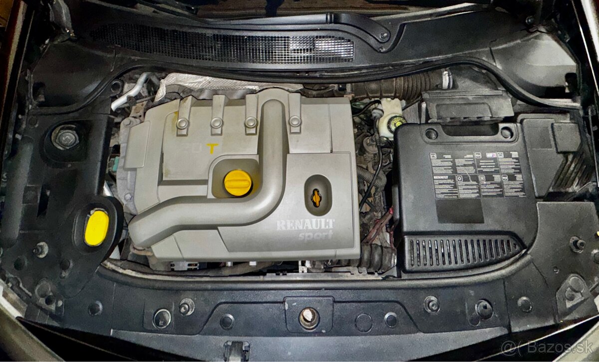 Renault Megane RS, 2.0T - 9