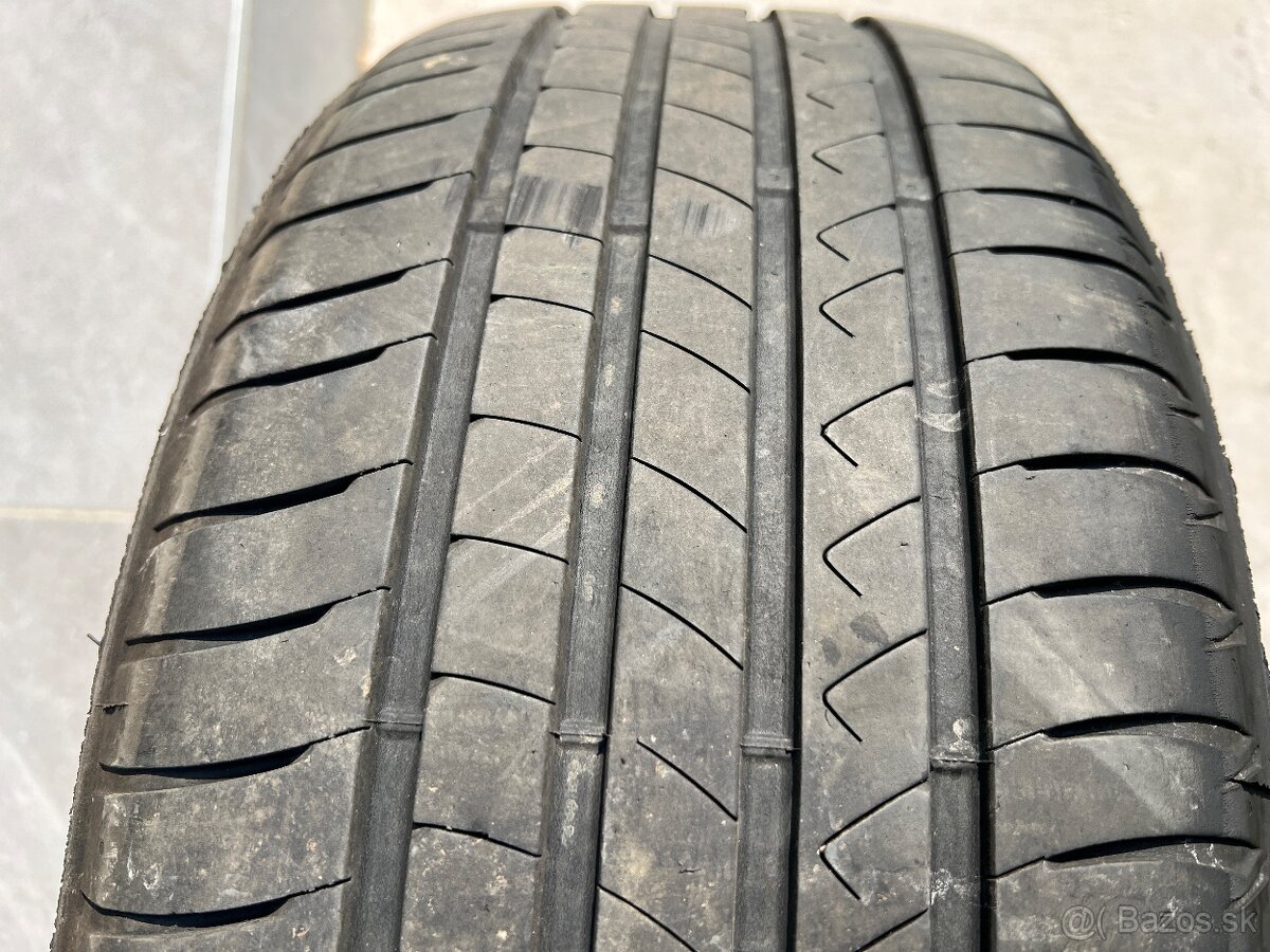 Elektrony Audi r17 letne pneu 225/55 - 9