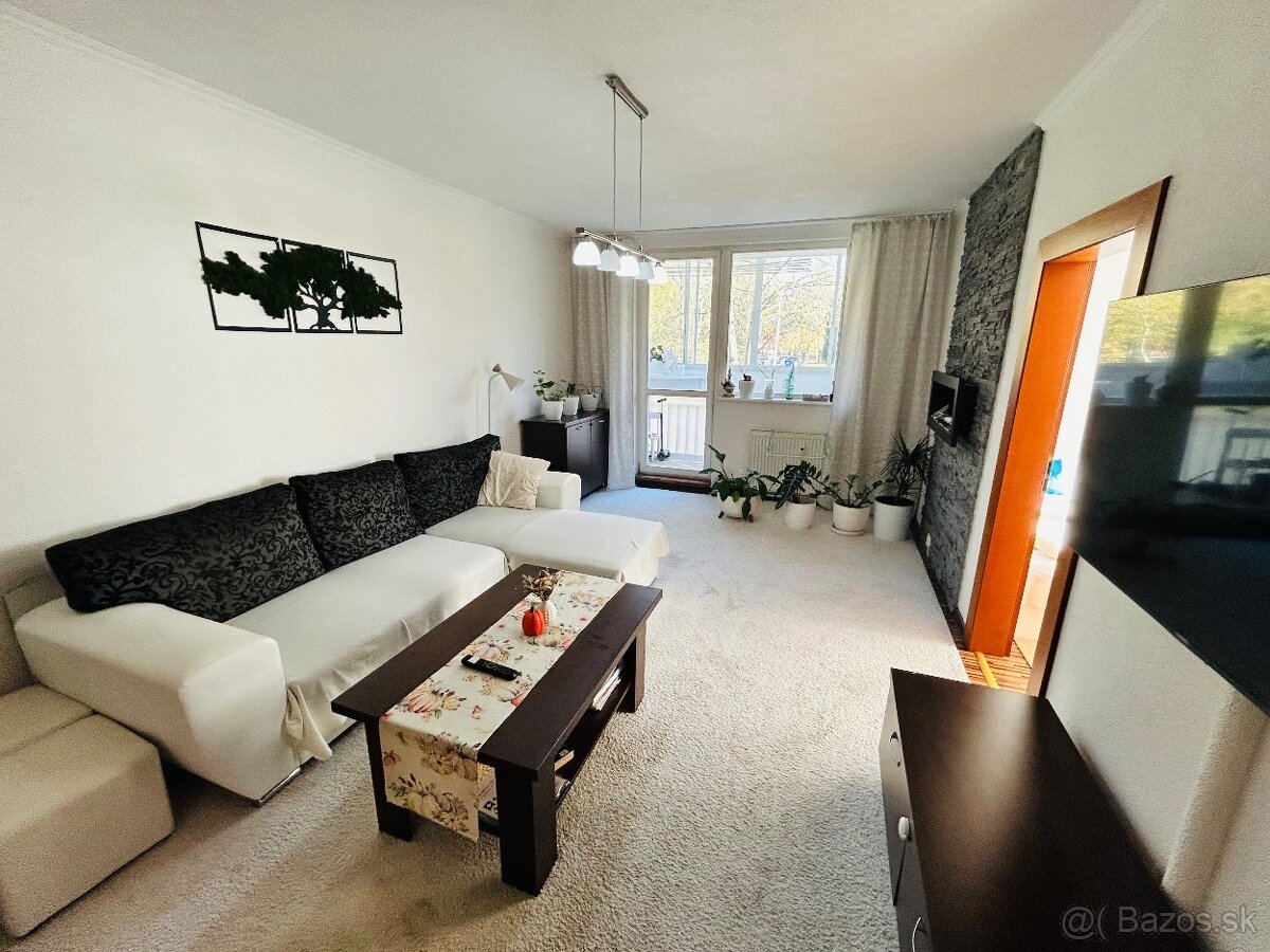 Na predaj 3 izbový byt na ul. Třebičska, Humenné - 9