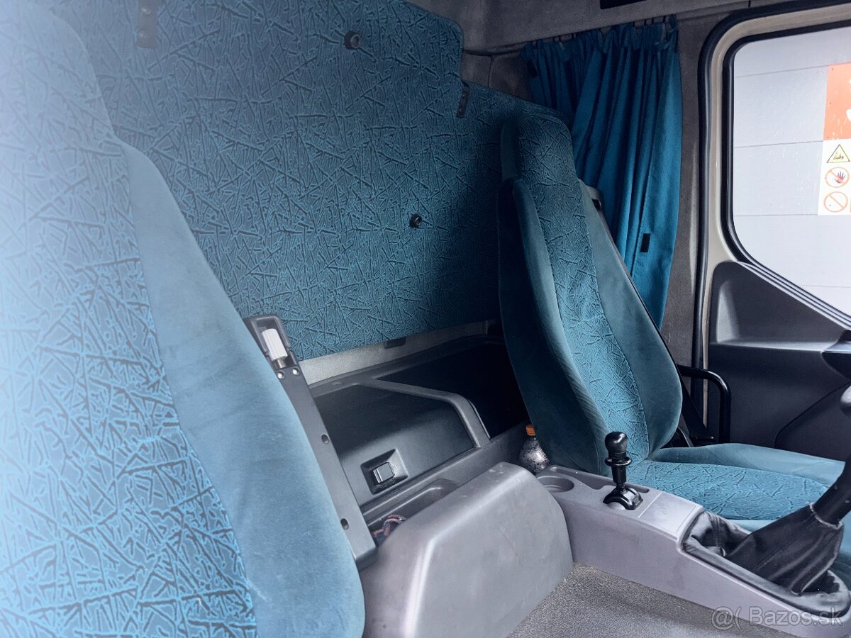 Predáme DAF so zvihacím čelom - 9