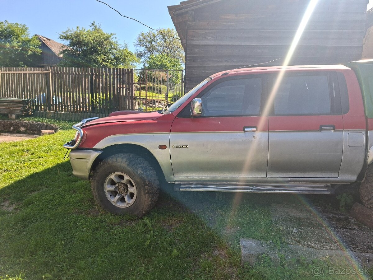 Mitsubishi l200 - 9