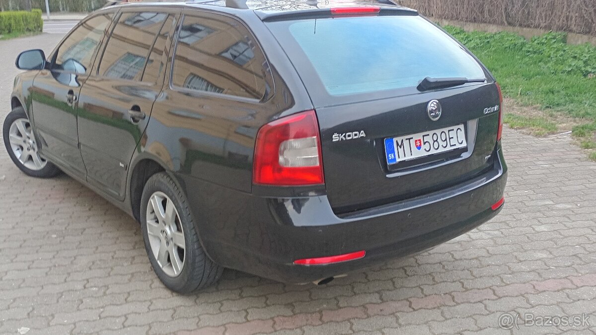 Octavia comby 1.6 TDI automat - 9