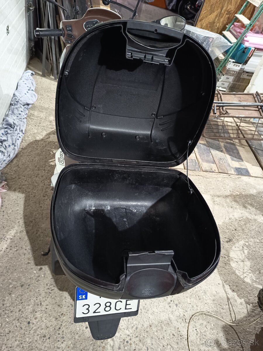 Piaggio Medley 125, 2017, 15 300 km - 9