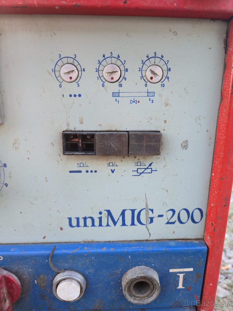 Profesionálna zváračka CO2 uniMIG-200 (200A) - 9