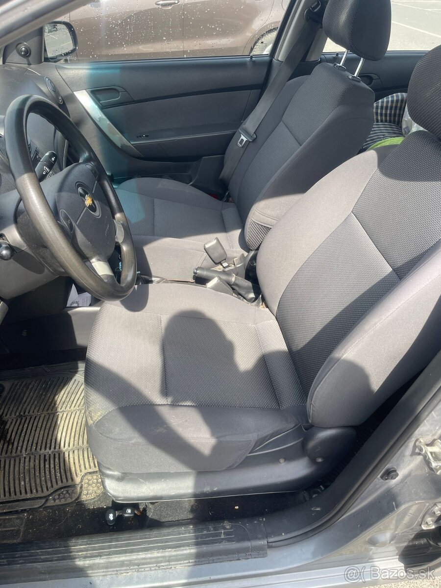 Chevrolet Aveo 1.4 benzín 2008/2009 - 9