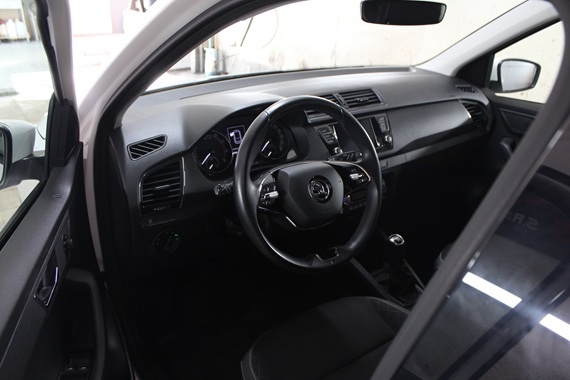 Škoda Fabia Combi 1.0 TSI Tour Active - 9