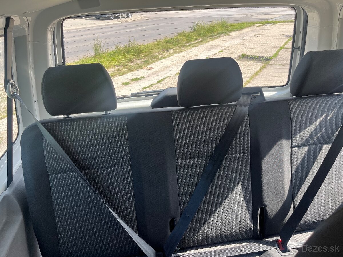 VW Transporter 2L - 9