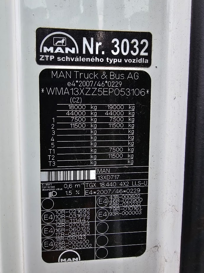 TAHAČ MAN TGX 18.440 r.2015,EURO 6,LOWDECK,AUTOMAT,RETARDÉR - 9