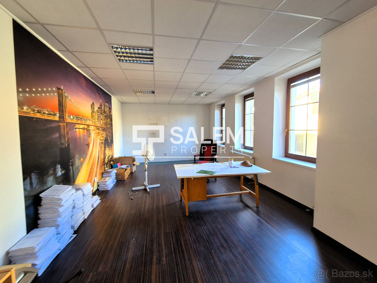 Administratívna budova v centre Banskej Bystrice - 9