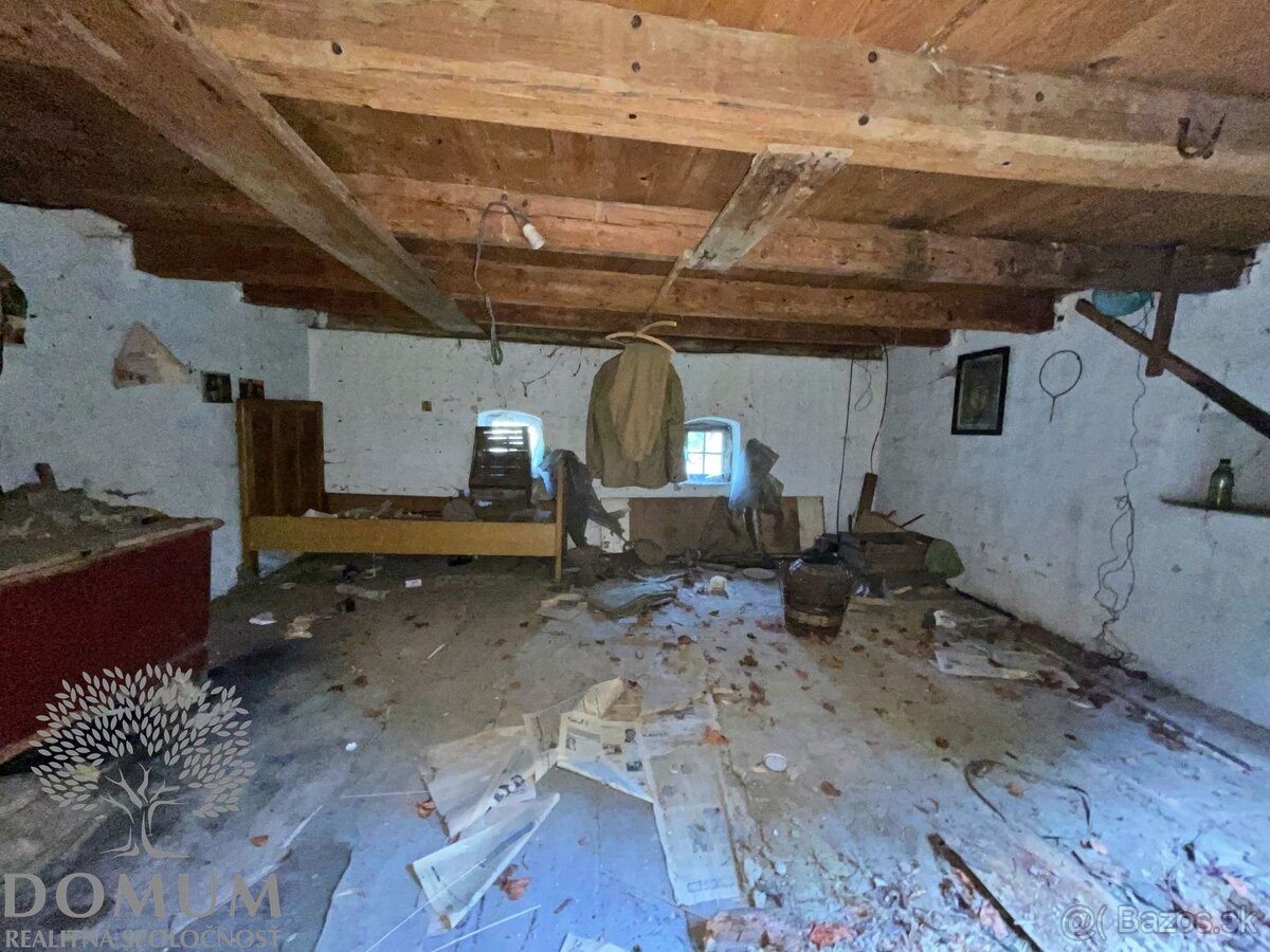 Vidiecka chalupa v dedinke Hrubá Strana, 736m2, pekná prírod - 9