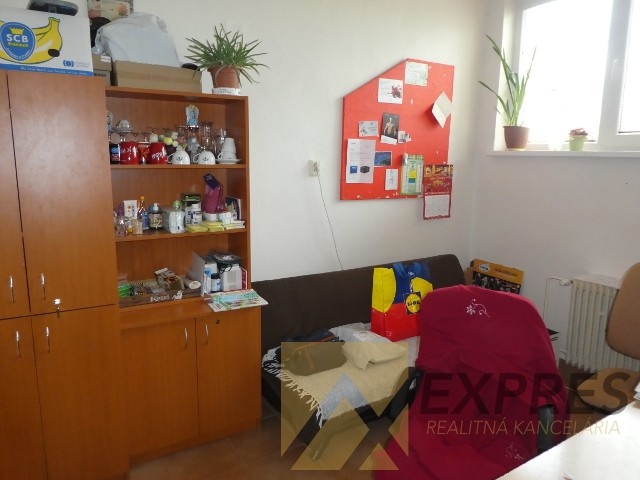 RK EXPRES - komerčná budova s obchodom a pohostinstvom - 9