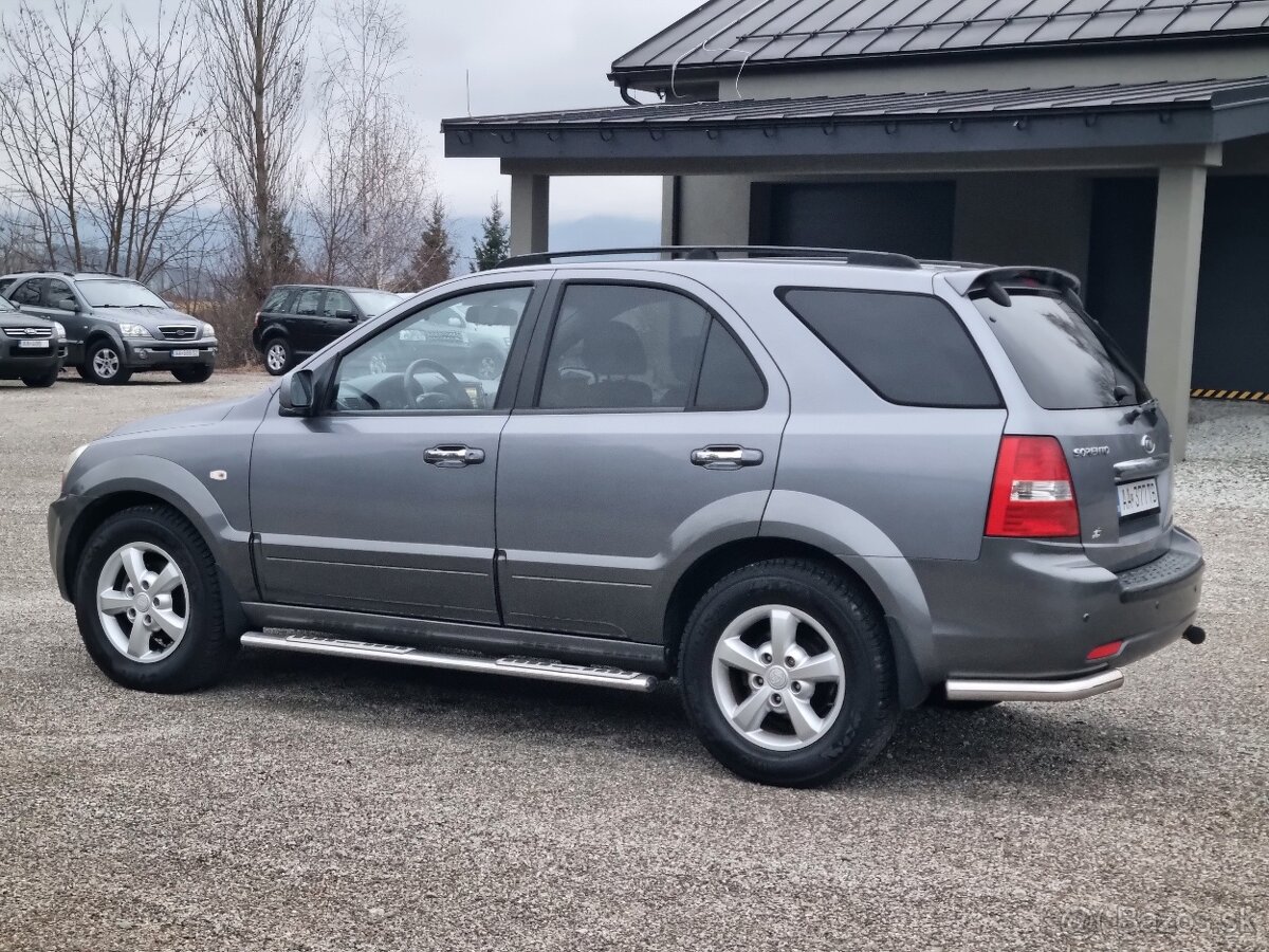 KIA SORENTO 2,5CRDi 4x4 - 9