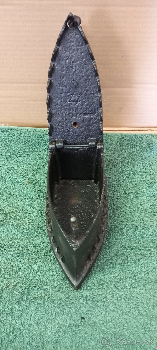 Žehličky,mlynčeky liatinové - 9