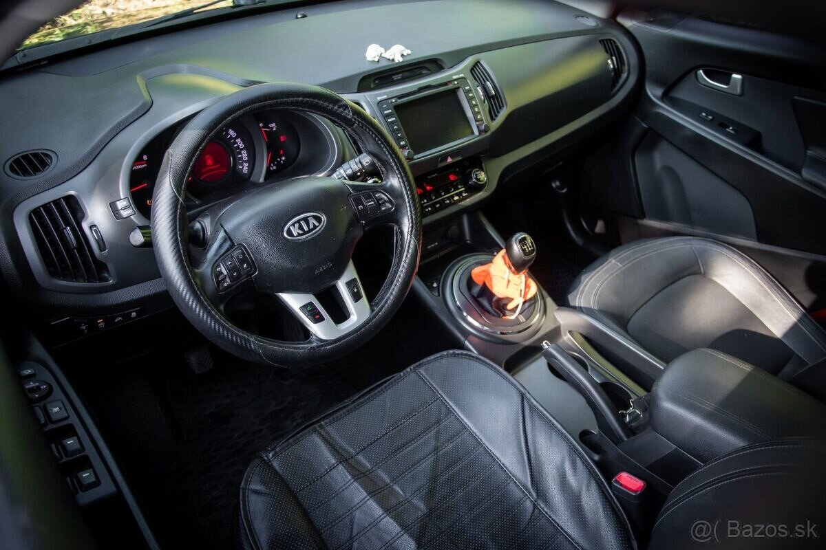 Kia Sportage 1.7 CRDi, 85kW, 2012 - 9