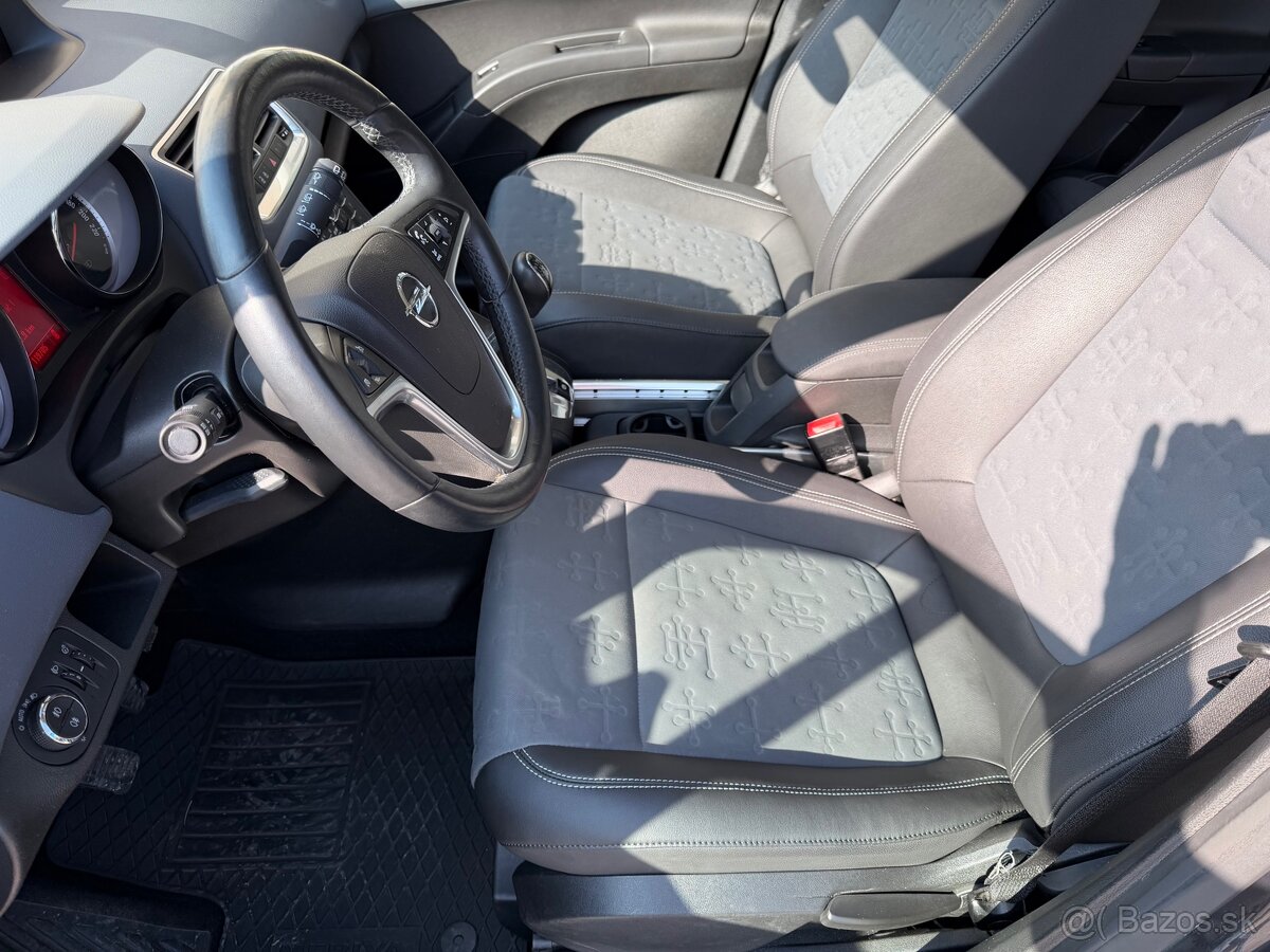 Opel Meriva 1.4 16V Turbo - 9