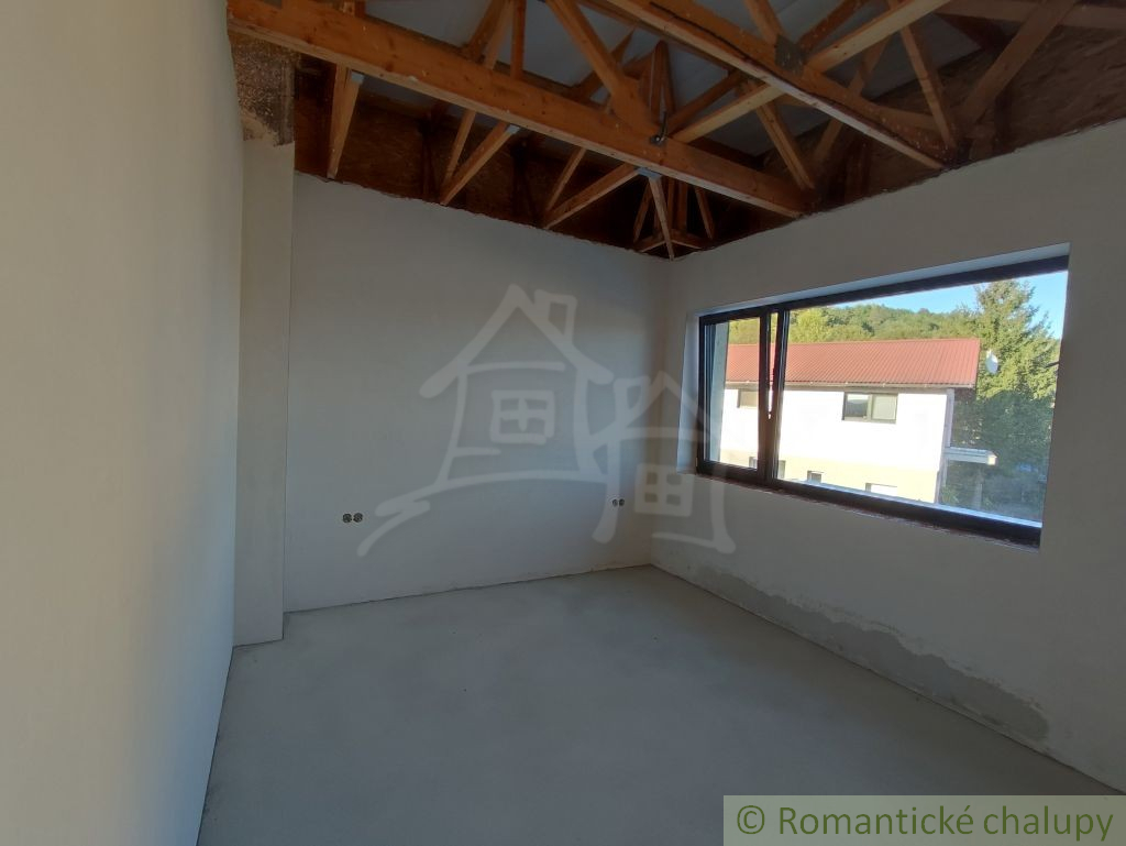 Moderný rodinný dom v pokojnej prírodnej lokalite, na skok - 9
