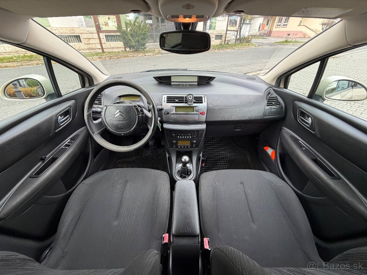 Citroën C4 1.6  klimatizácia, ťažné zariadenie - 9