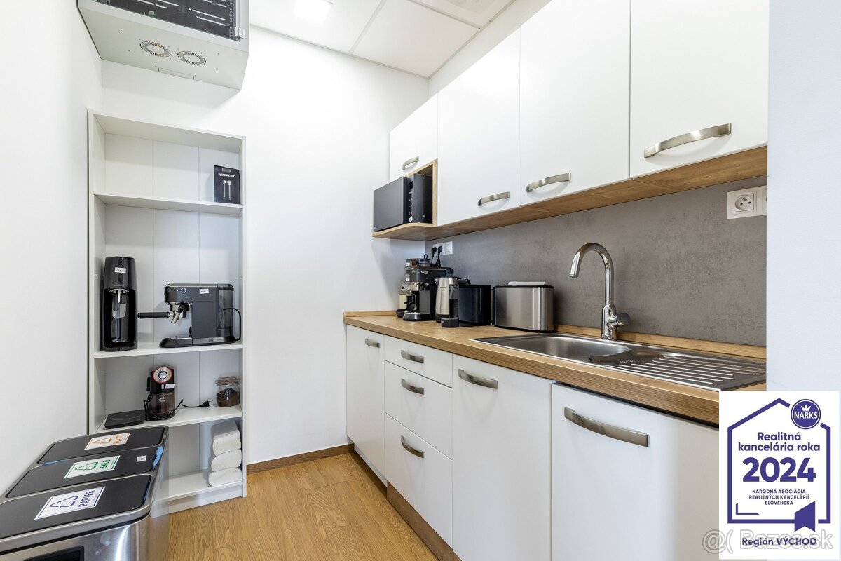 Reprezentatívna kancelária, DUETT I Námestie osloboditeľov - 9