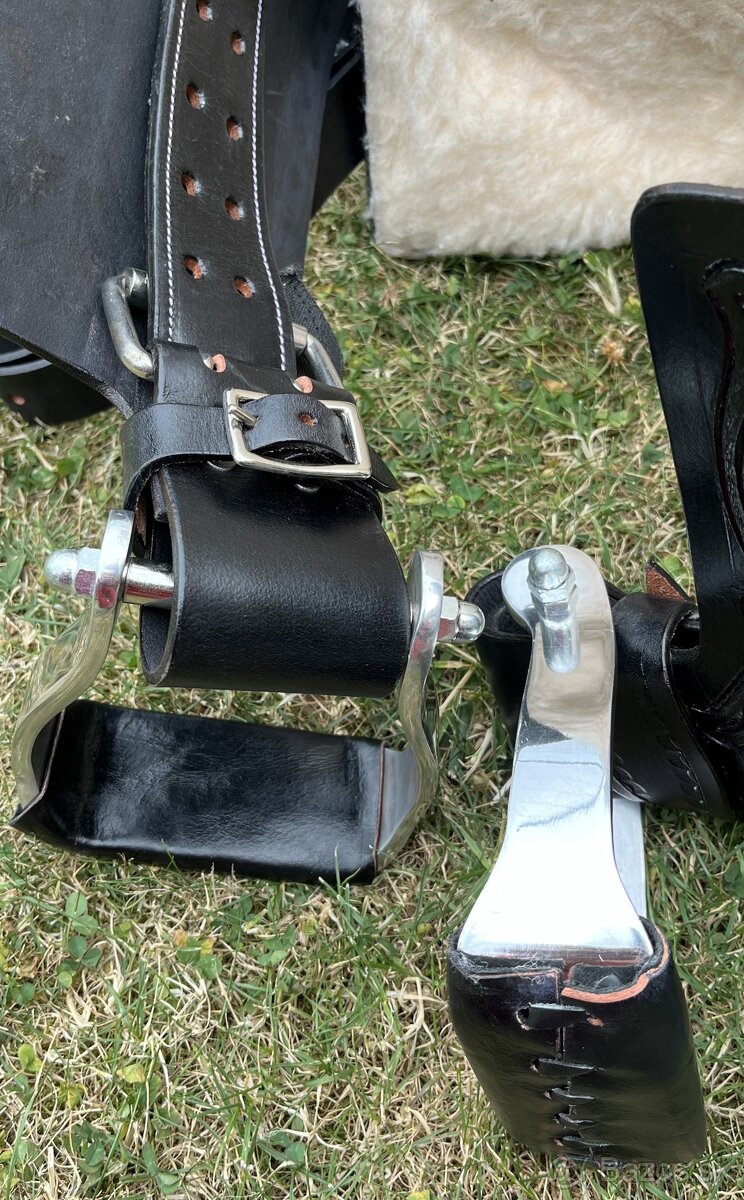 Westernový sedlový komplet 1) černé s hnědou - 9