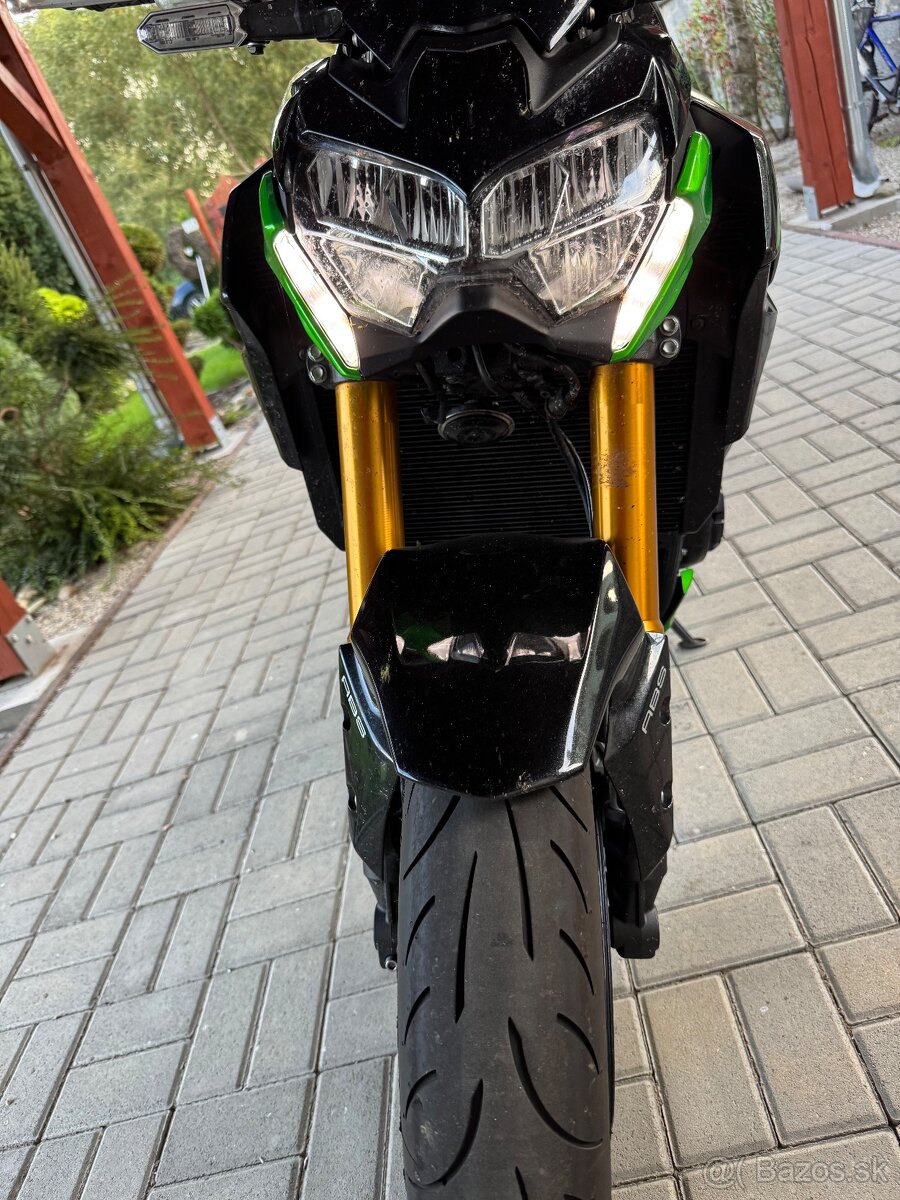 Kawasaki Z900SE - 9