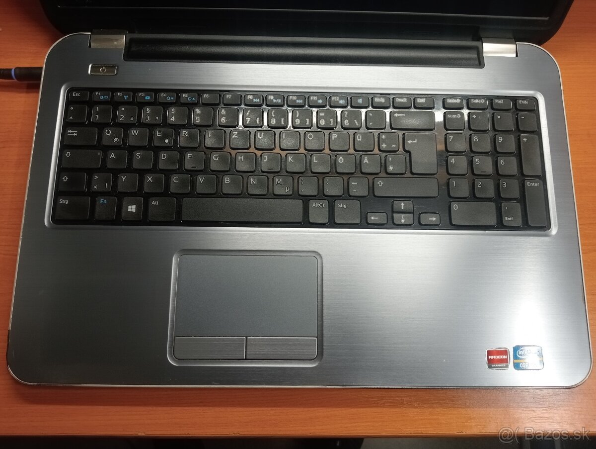 predám na diely notebooky DELL - 9