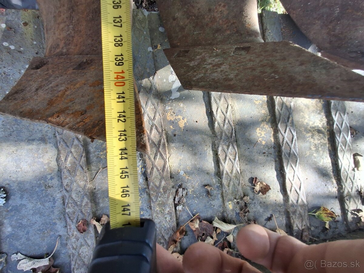 Predam predpluzky pluh trojak obracak - 9