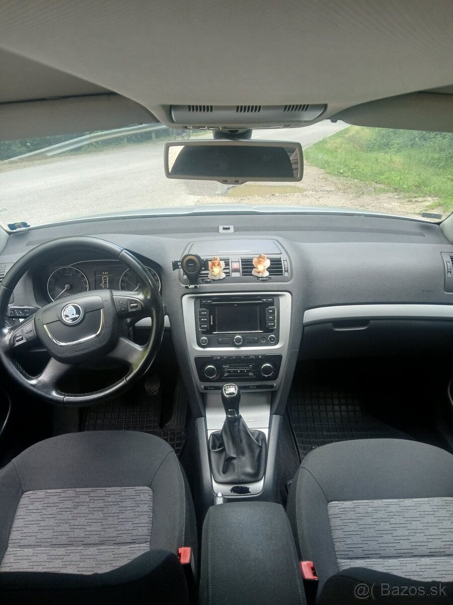 Škoda Octavia 2 Facelift combi 1.6 77 kw Elegance - 9