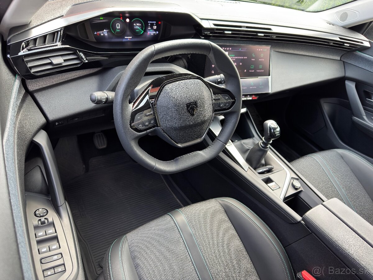 Peugeot 308 2022, Allure pack, 1.2 PureTech 130k - 9