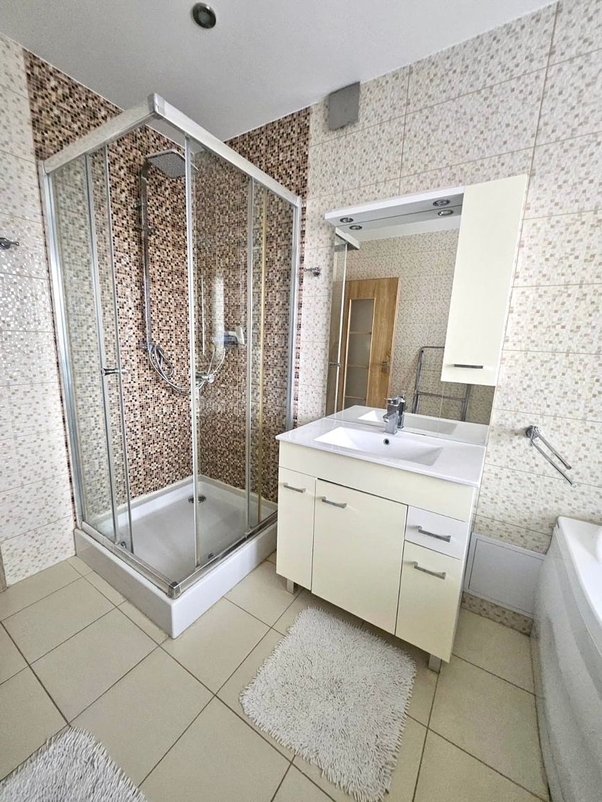 VÝNIMOČNÝ 3-IZBOVÝ BYT V CENTRE TRENČÍNA S 2 BALKÓNMI - 9