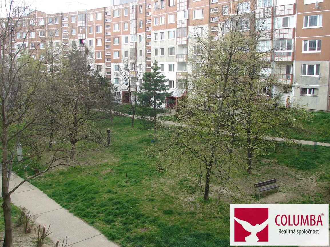 Na prenájom 1-izbový byt s loggiou - 9