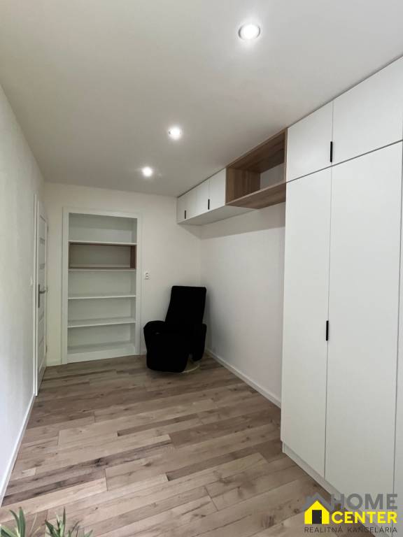 Prenájom 2-izbového bytu, Sústružnícka, Sústružnícka, Komárn - 9