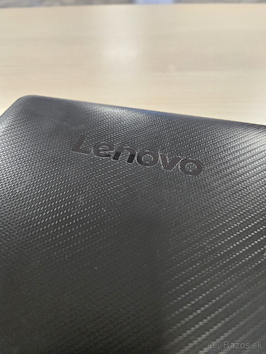 Predam herný notebook LENOVO LEGION Intel Core-i7 - 9