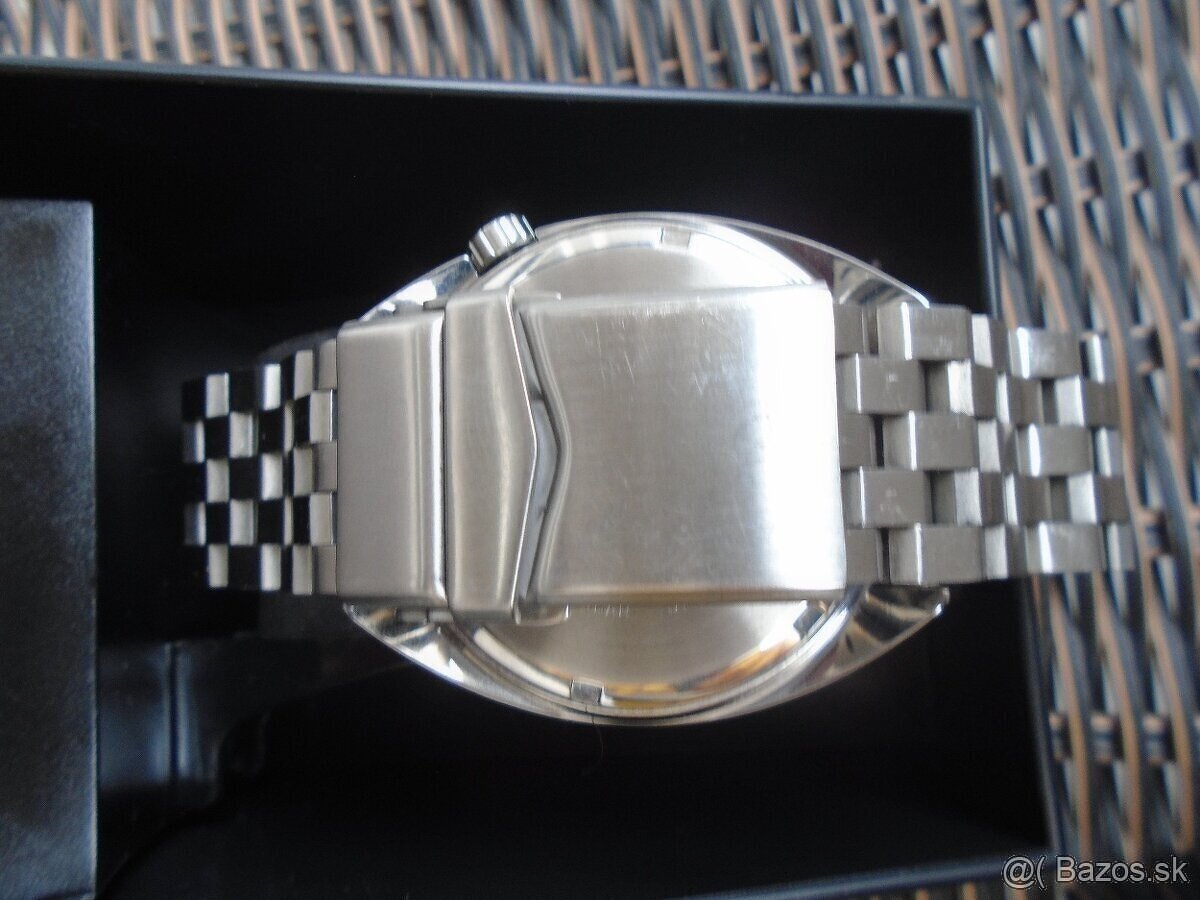 LORUS by SEIKO 10ATM - 9