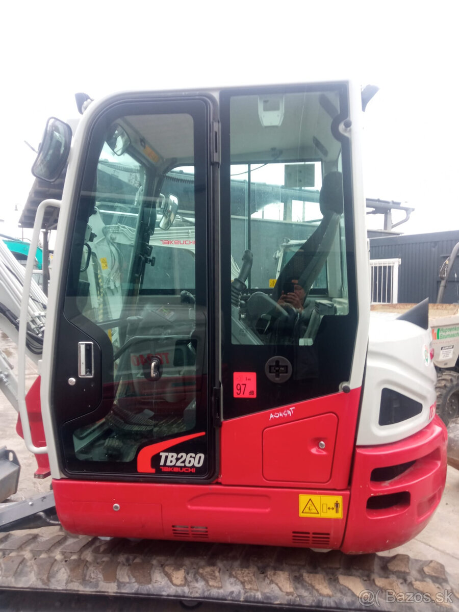 TAKEUCHI TB260 DIESEL + lyžice - 9