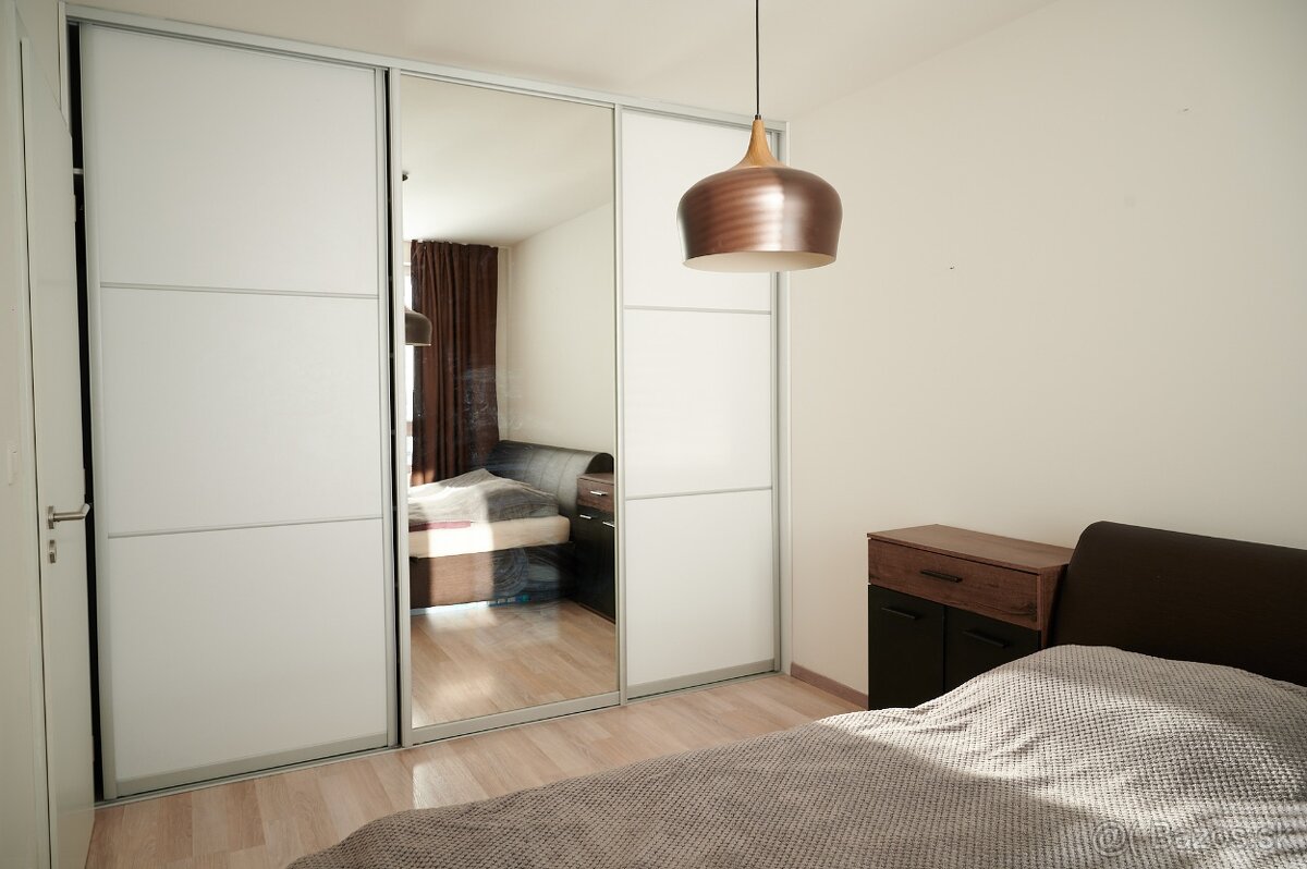 Na prenájom 2-izbový byt v Arborii s parkovaním v garáži - 9