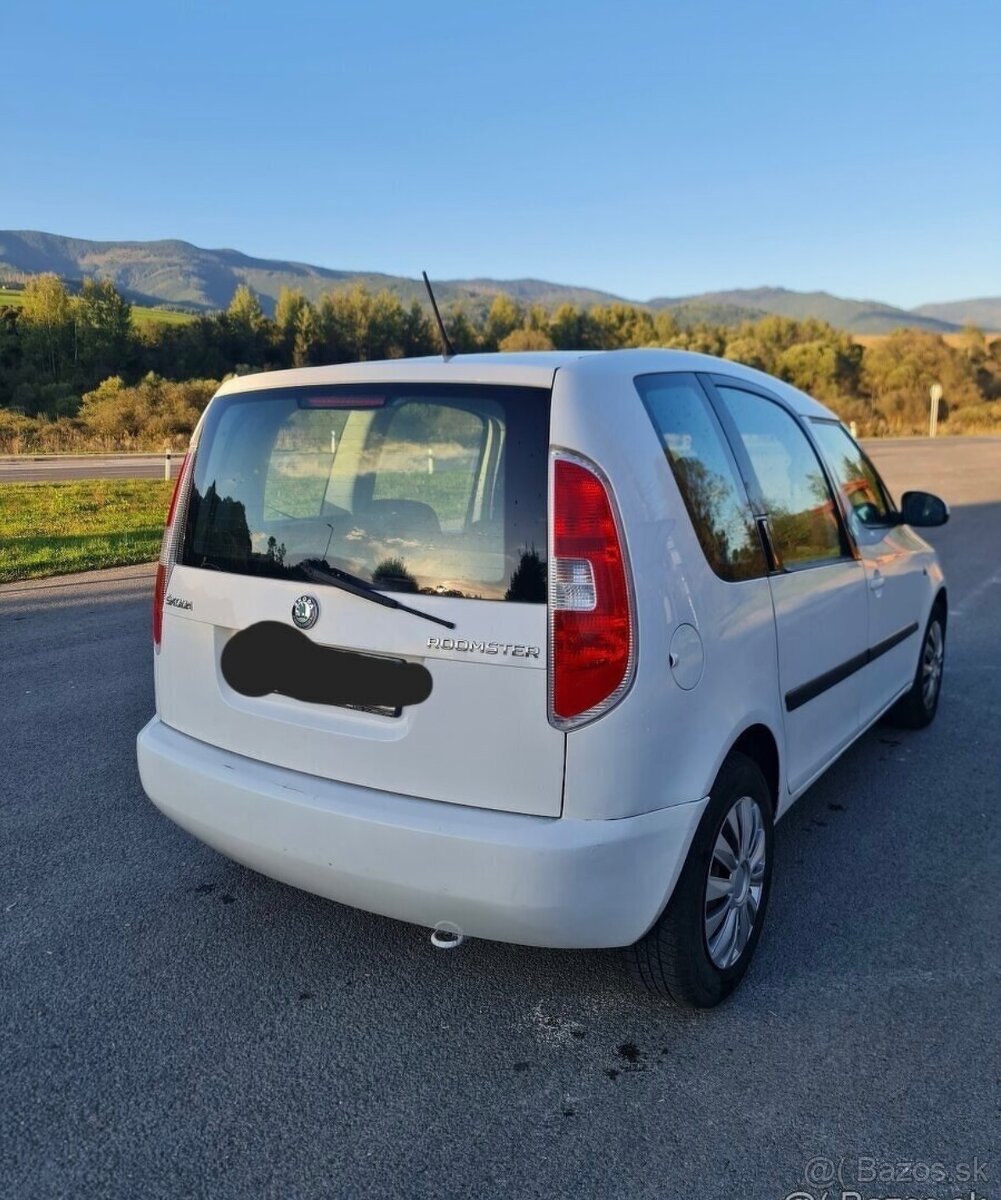 Skoda Roomster RV 2013 5miestna - 9