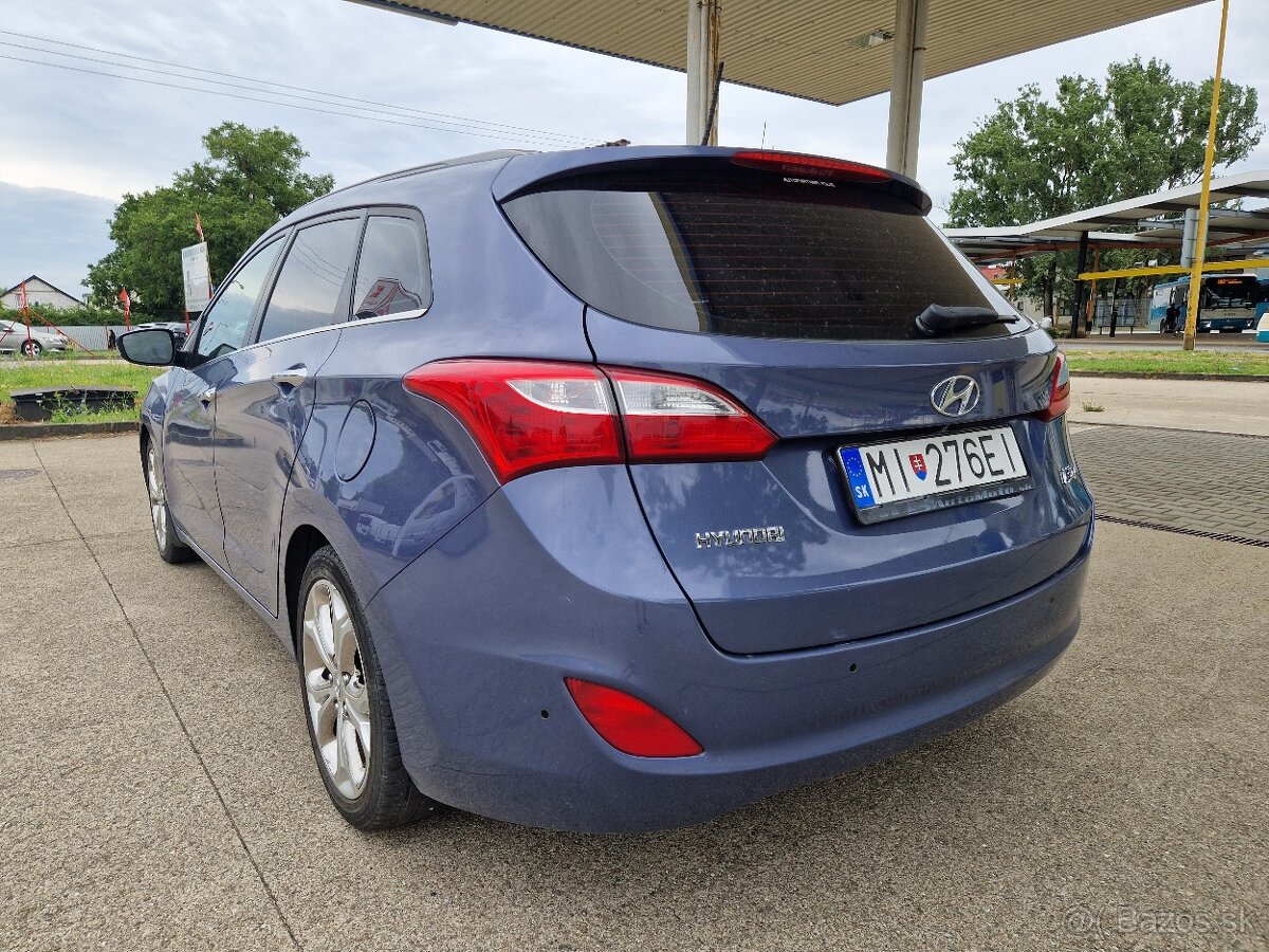 Hyundai i30 CW 1.6i CRDi HP 16V DOHC Style - 9
