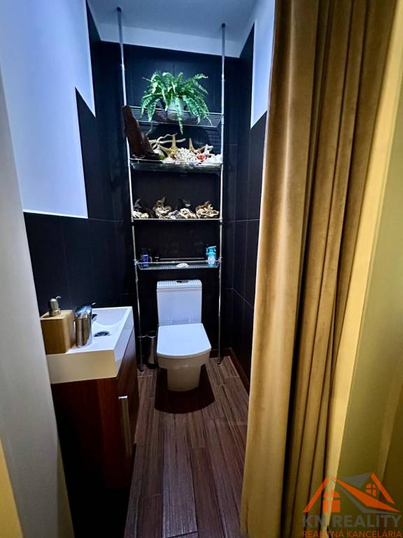 Rodinný dom s krytou terasou Komárno - 9