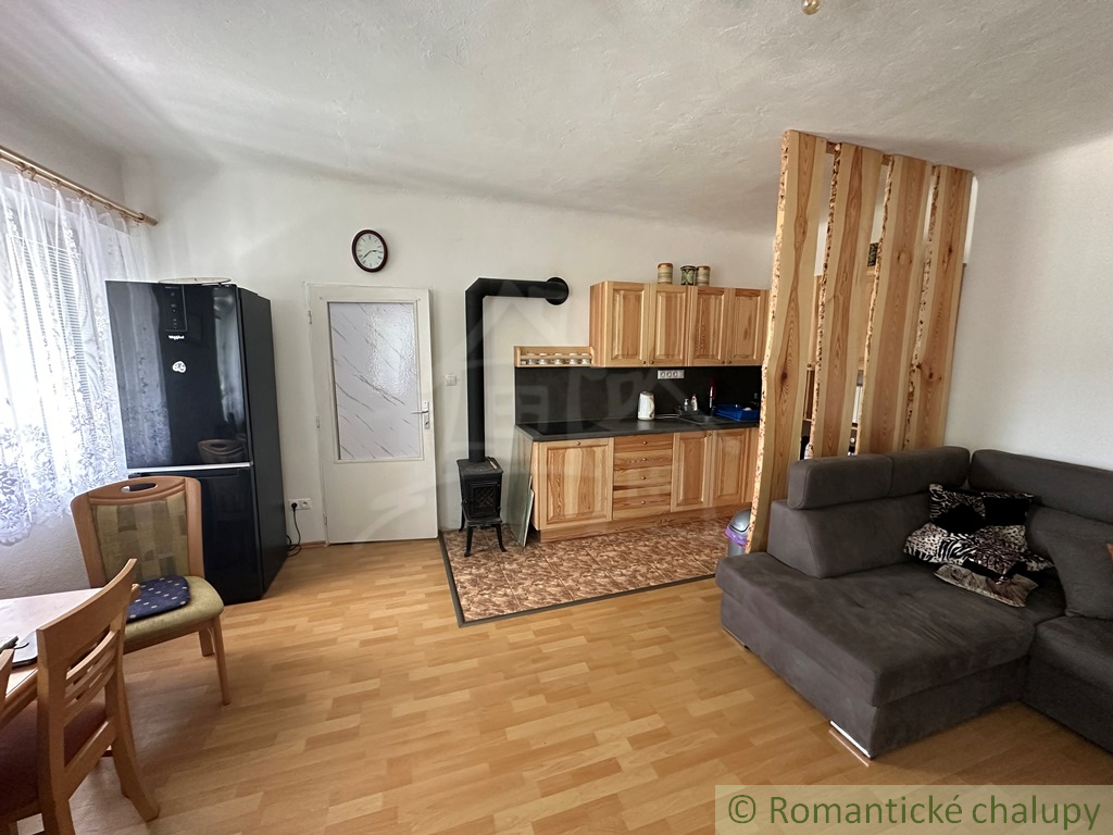 Dom po rekonštrukcii na kraji dediny v Lehote nad Rimavic - 9