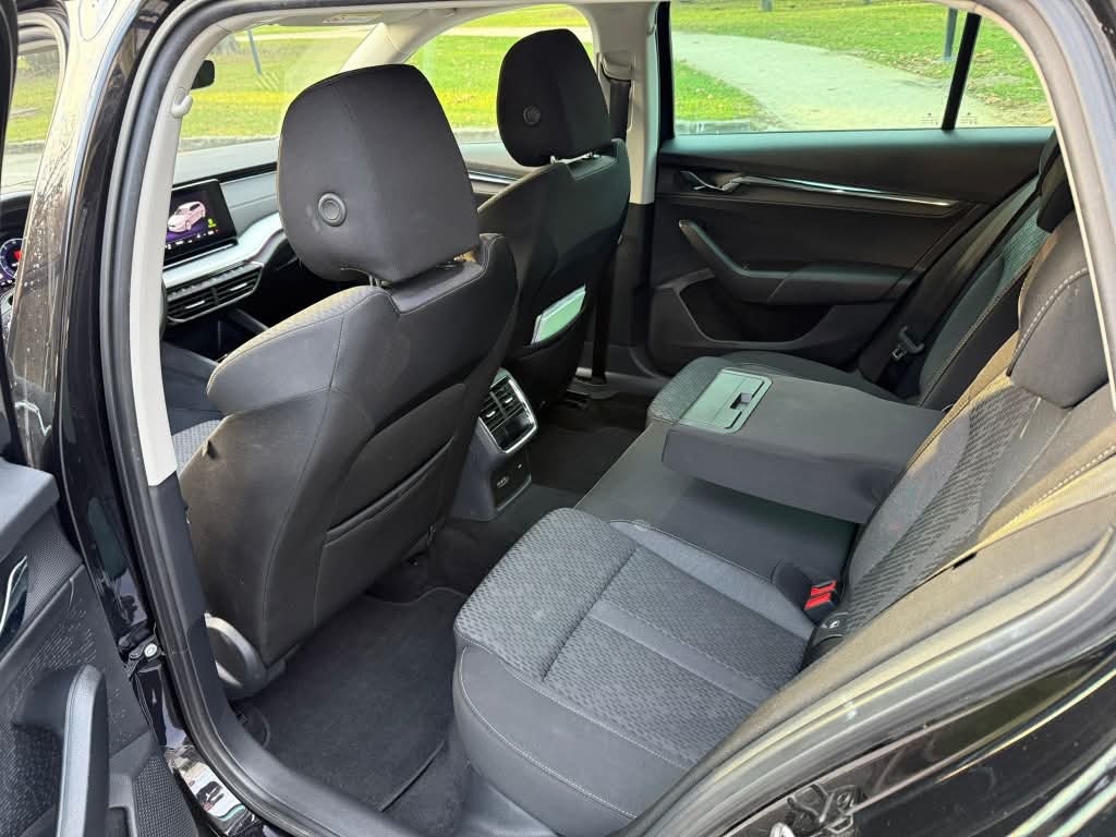 Octavia Combi 2,0 TDI - 9