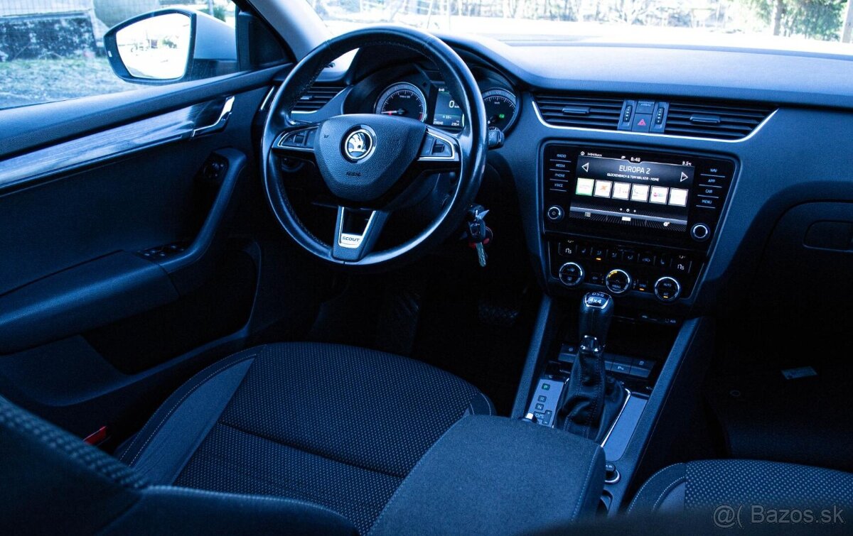 Škoda Octavia Combi SCOUT 4x4 2.0 TDI DSG - 9