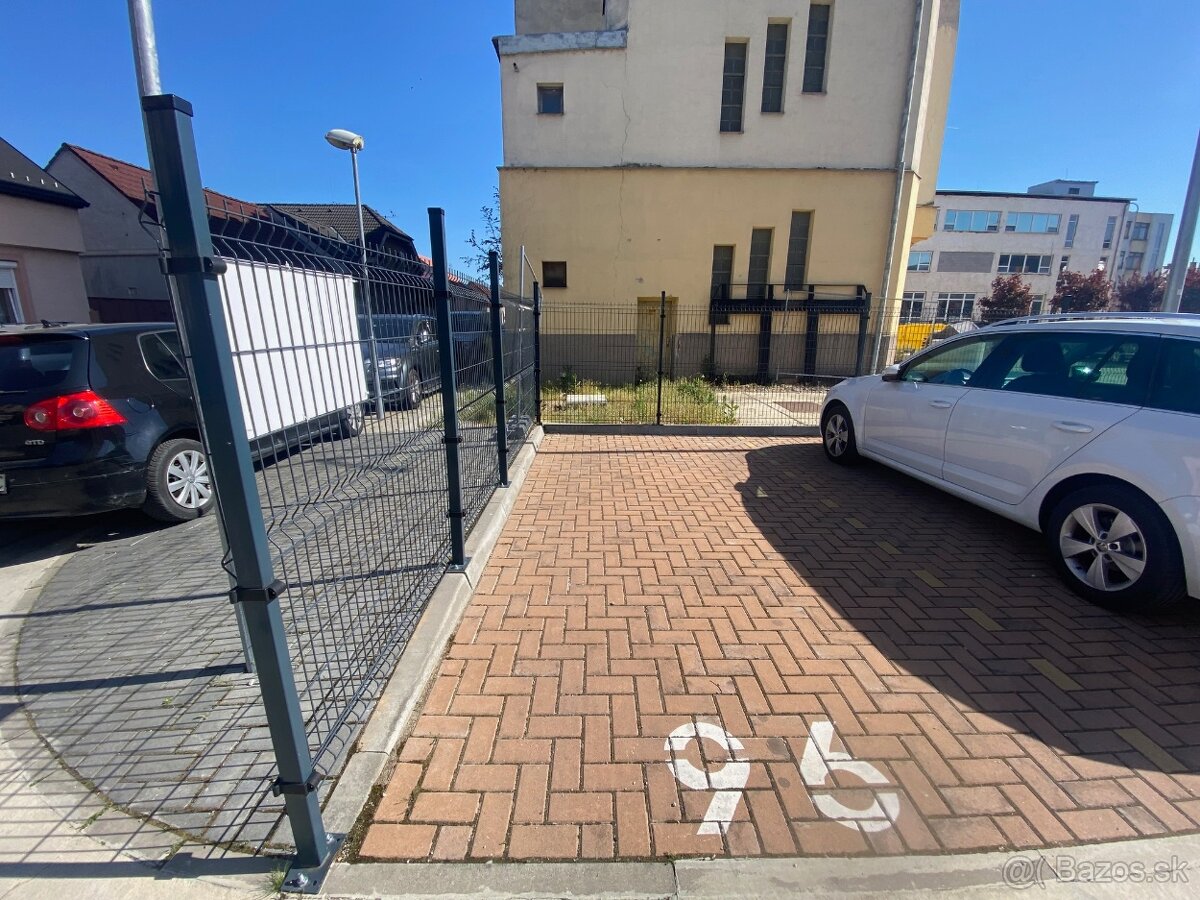 OBCHOD ČI SLUŽBY MEDICINSKE? - 9