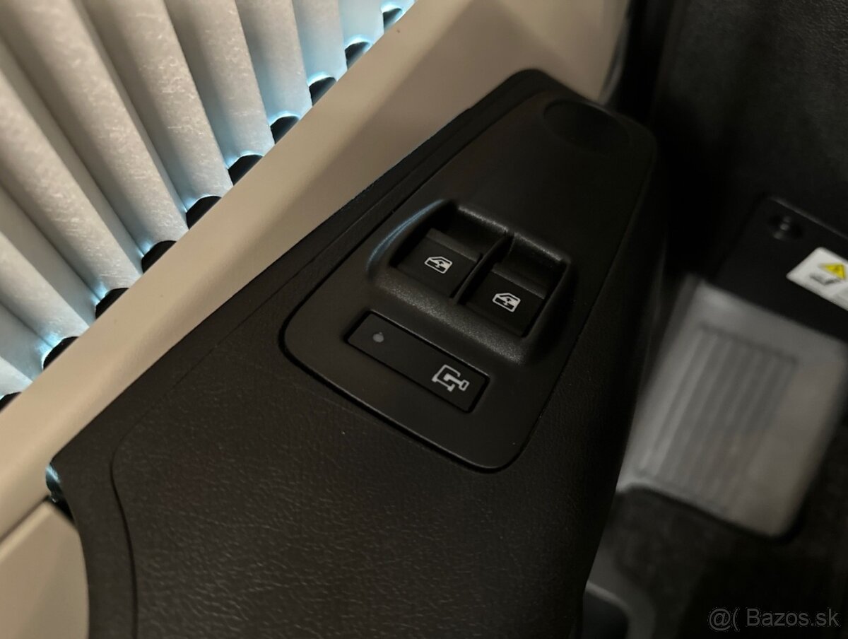 Forster 599 HB Zvedací střecha 2025 - 9