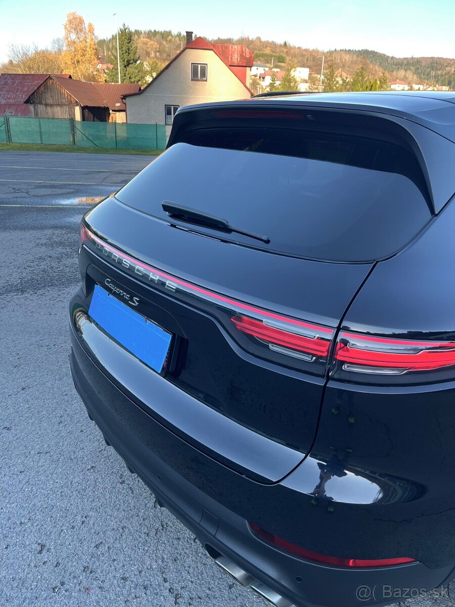 Porsche Cayenne S Sport Chrono Packet REZERVOVANE - 9